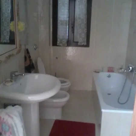 Sperone Hétvégi ház *